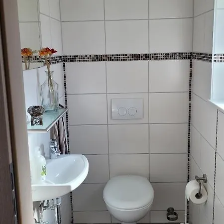 Schoene Maisonette Dueren 公寓 *